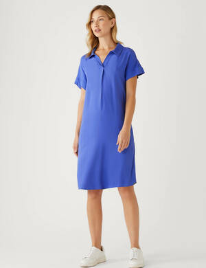 marksandspencer_SS23_T69_1653_trickove saty s polo vystrihem_modra_999Kc_modelka2.jpg